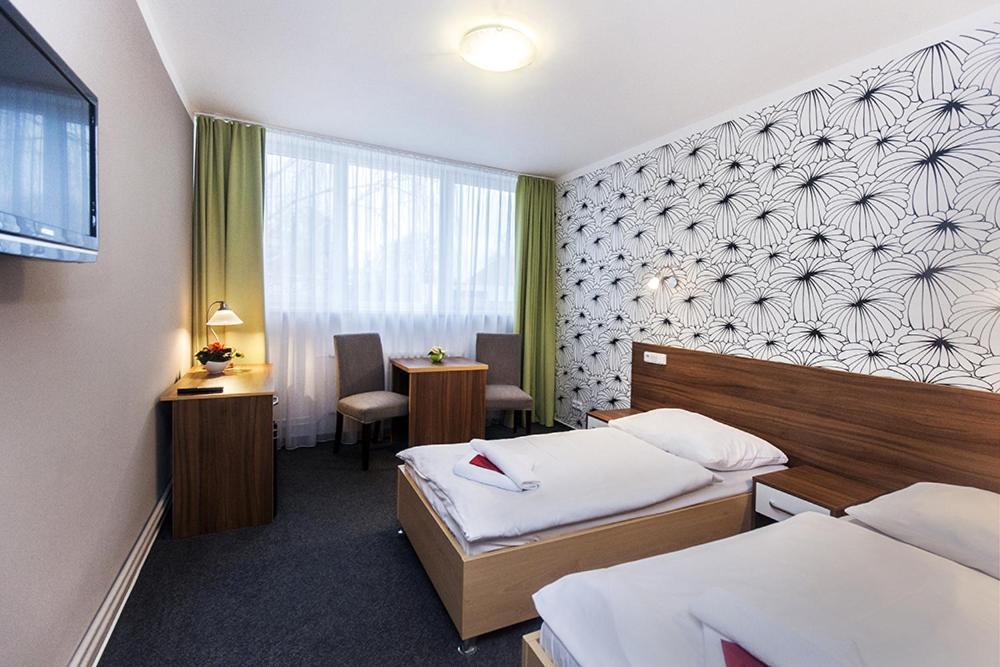 Arkada Hotel Bučovice Екстериор снимка