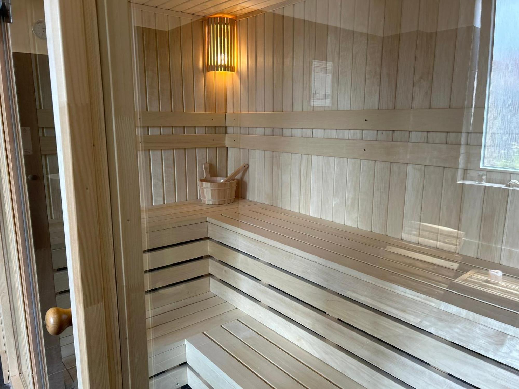 Arkada Hotel Bučovice Екстериор снимка